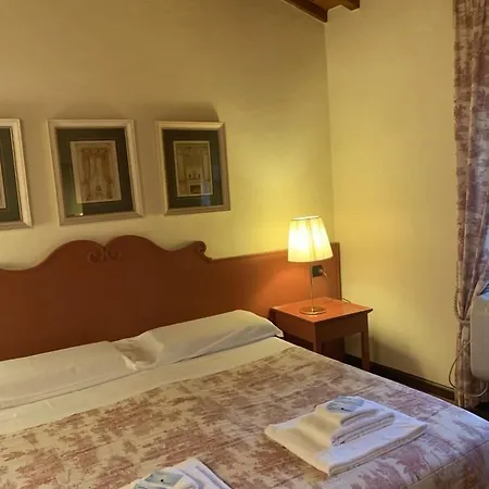La Querce Nocleg ze śniadaniem 3*