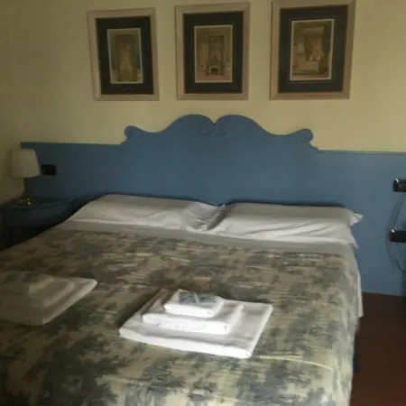 Oda ve Kahvaltı Locanda La Querce 3*