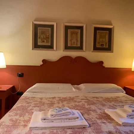 Oda ve Kahvaltı Locanda La Querce