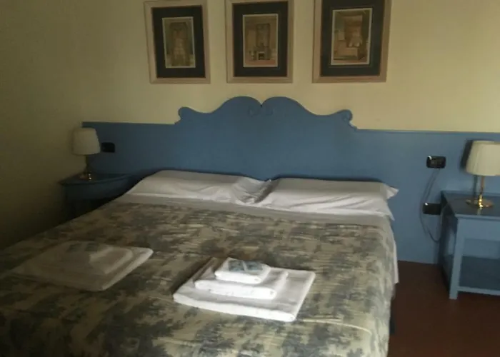 Alojamento de Acomodação e Pequeno-almoço La Querce 3*